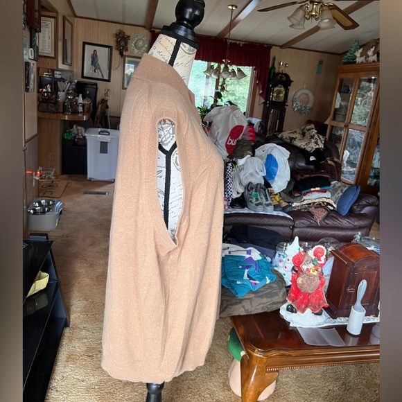 Men’s John W. Nordstrom 100% Cashmere tan half zip sweater vest. - Picture 7 of 16